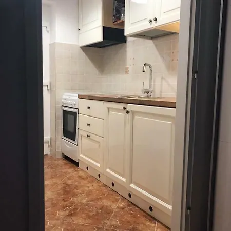 Studio 14 Apartment *